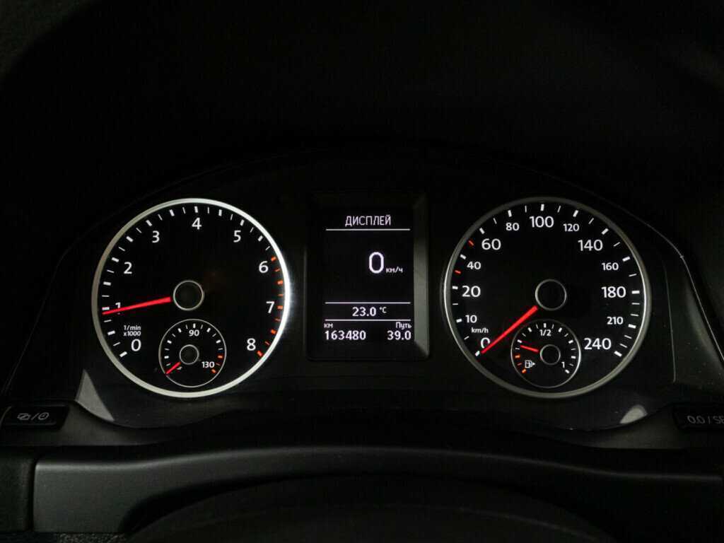 Volkswagen Tiguan с пробегом — 2014 год. Фото: #11