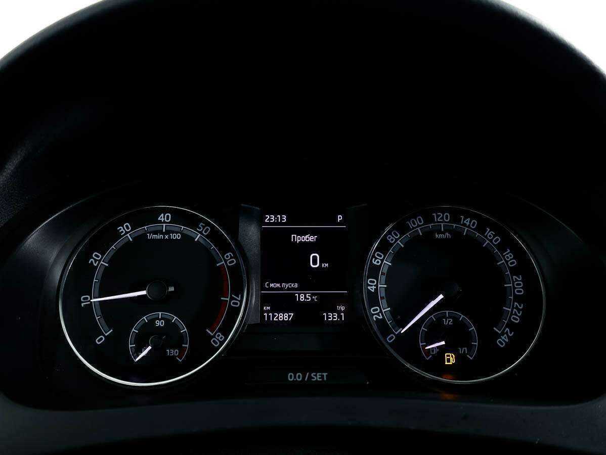 Skoda Rapid с пробегом — 2017 год. Фото: #22