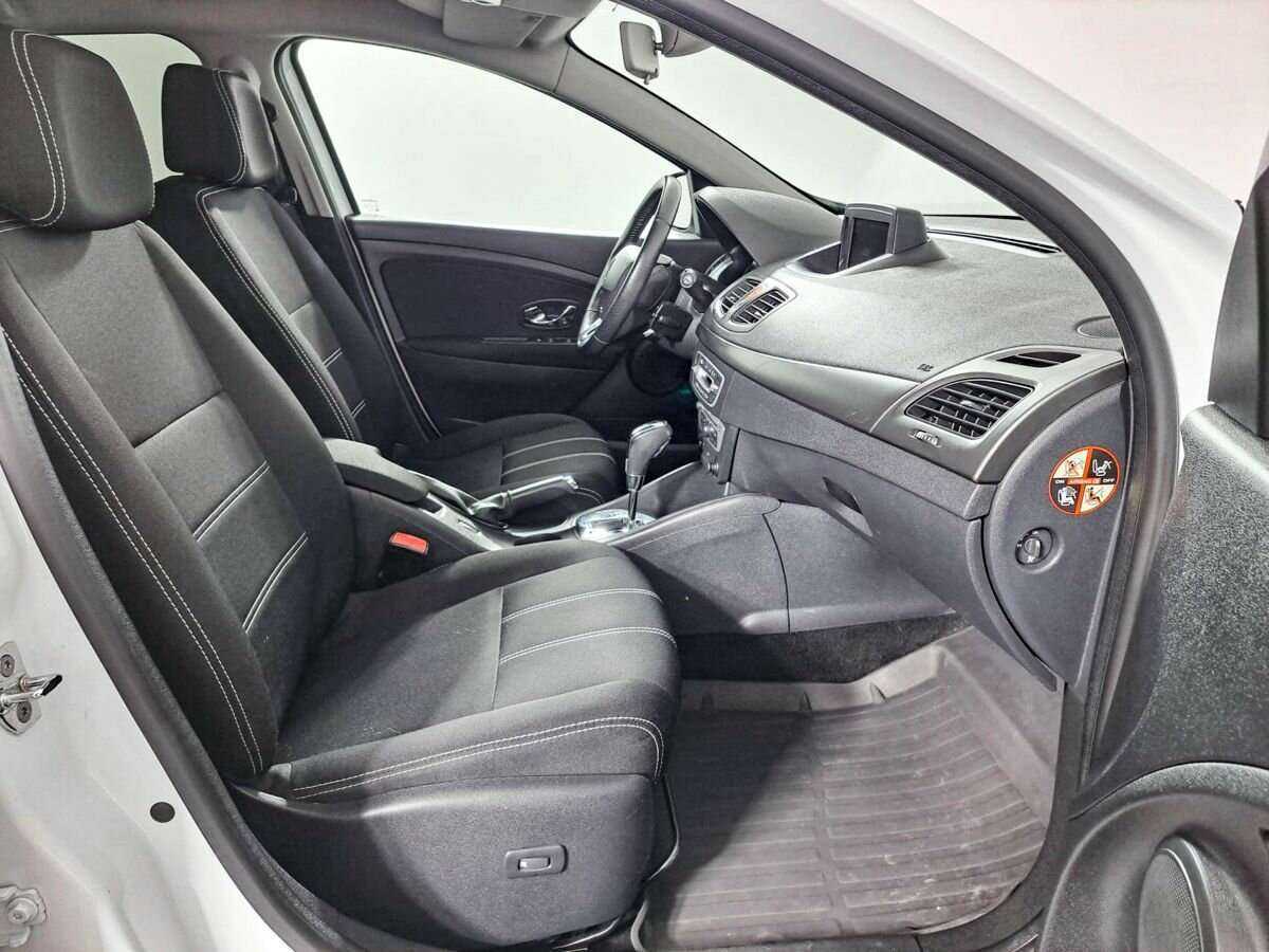 Renault Megane с пробегом — 2014 год. Фото: #8