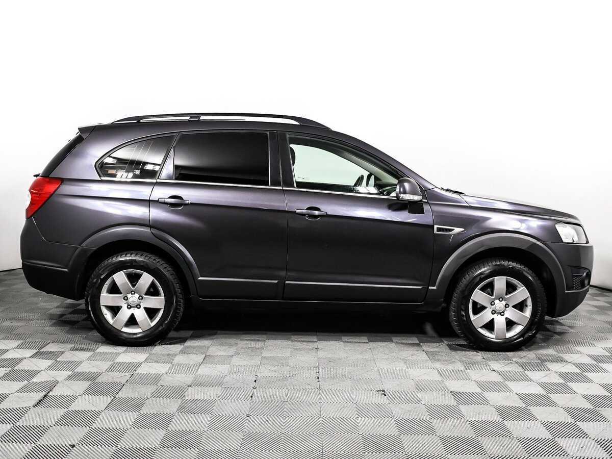 Chevrolet Captiva с пробегом — 2012 год. Фото: #3