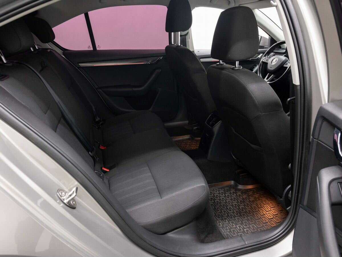 Skoda Octavia с пробегом — 2017 год. Фото: #9
