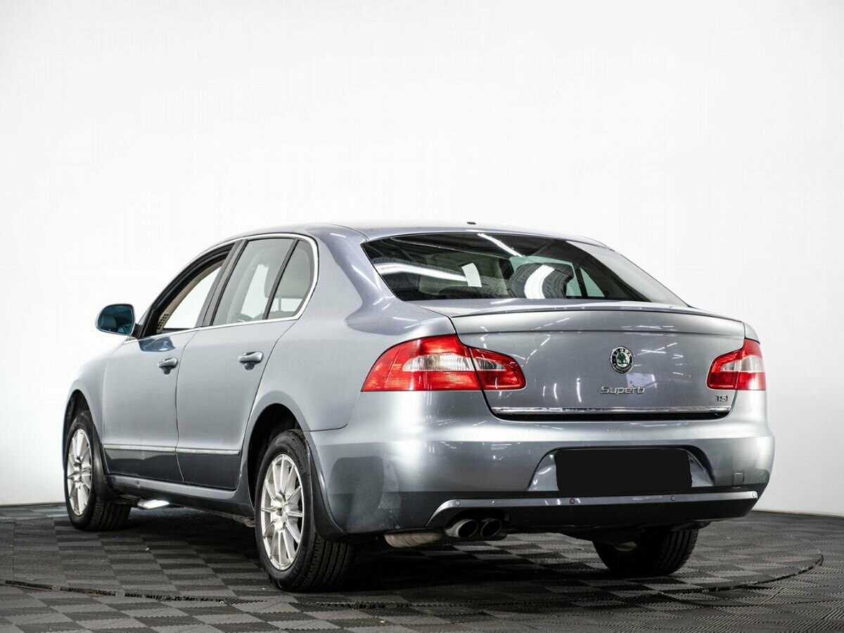 Skoda Superb с пробегом — 2012 год. Фото: #5