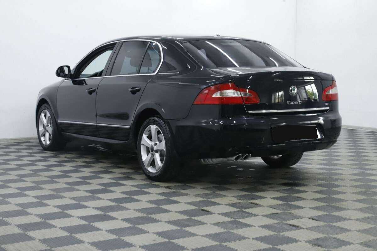 Skoda Superb с пробегом — 2013 год. Фото: #0
