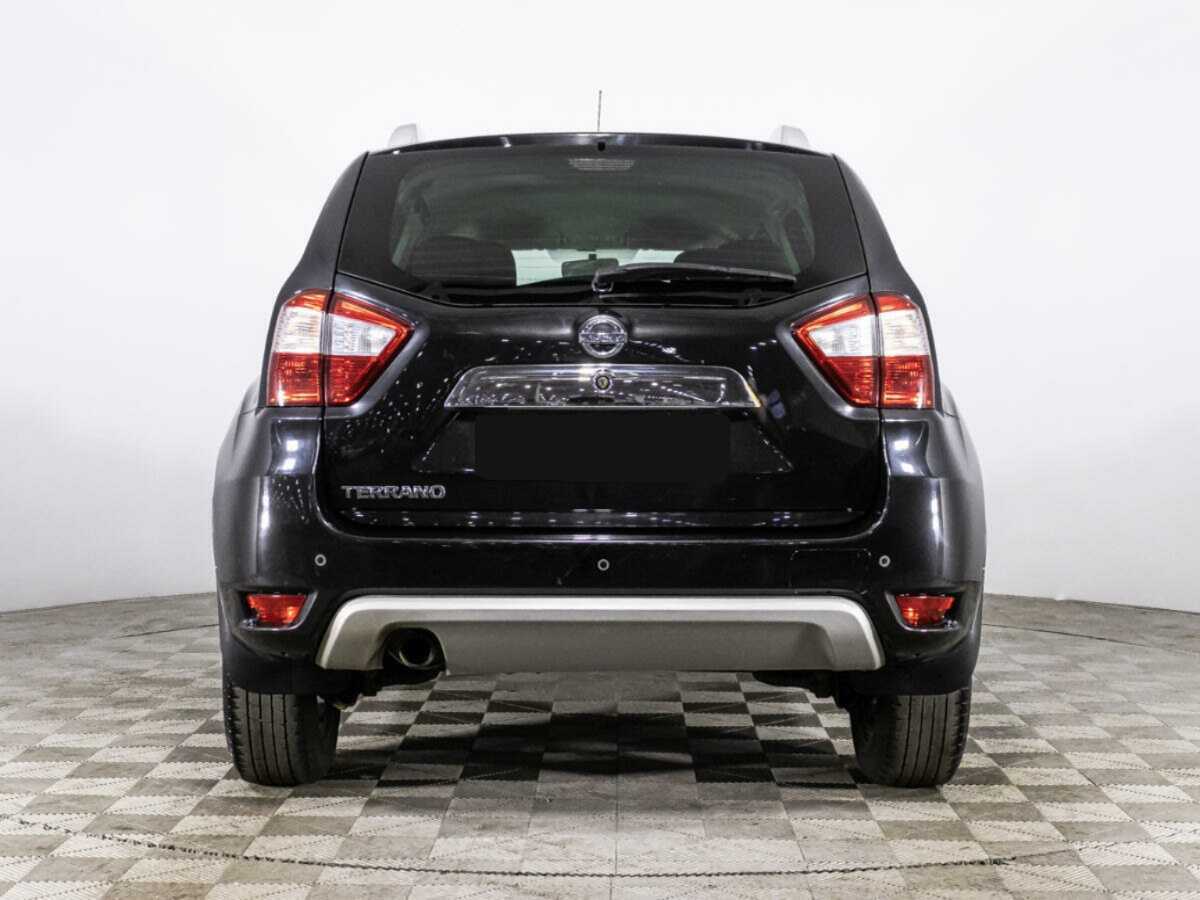 Nissan Terrano с пробегом — 2015 год. Фото: #5