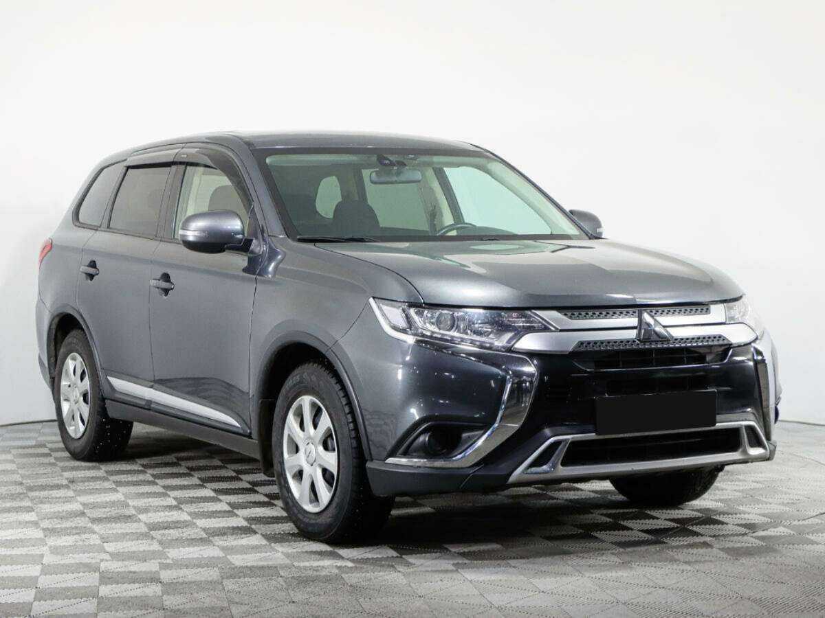 Mitsubishi Outlander с пробегом — 2019 год. Фото: #2