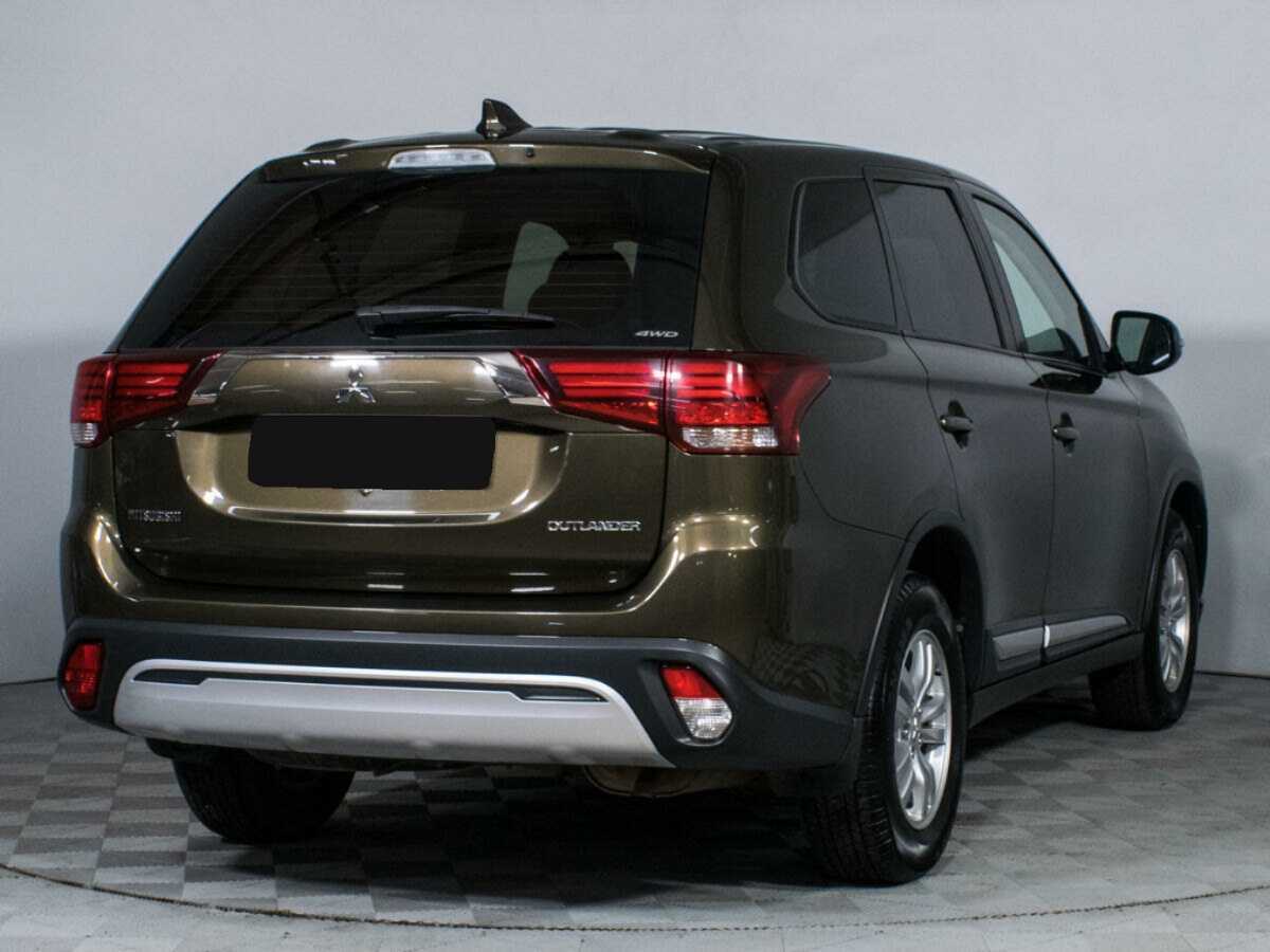 Mitsubishi Outlander с пробегом — 2019 год. Фото: #4