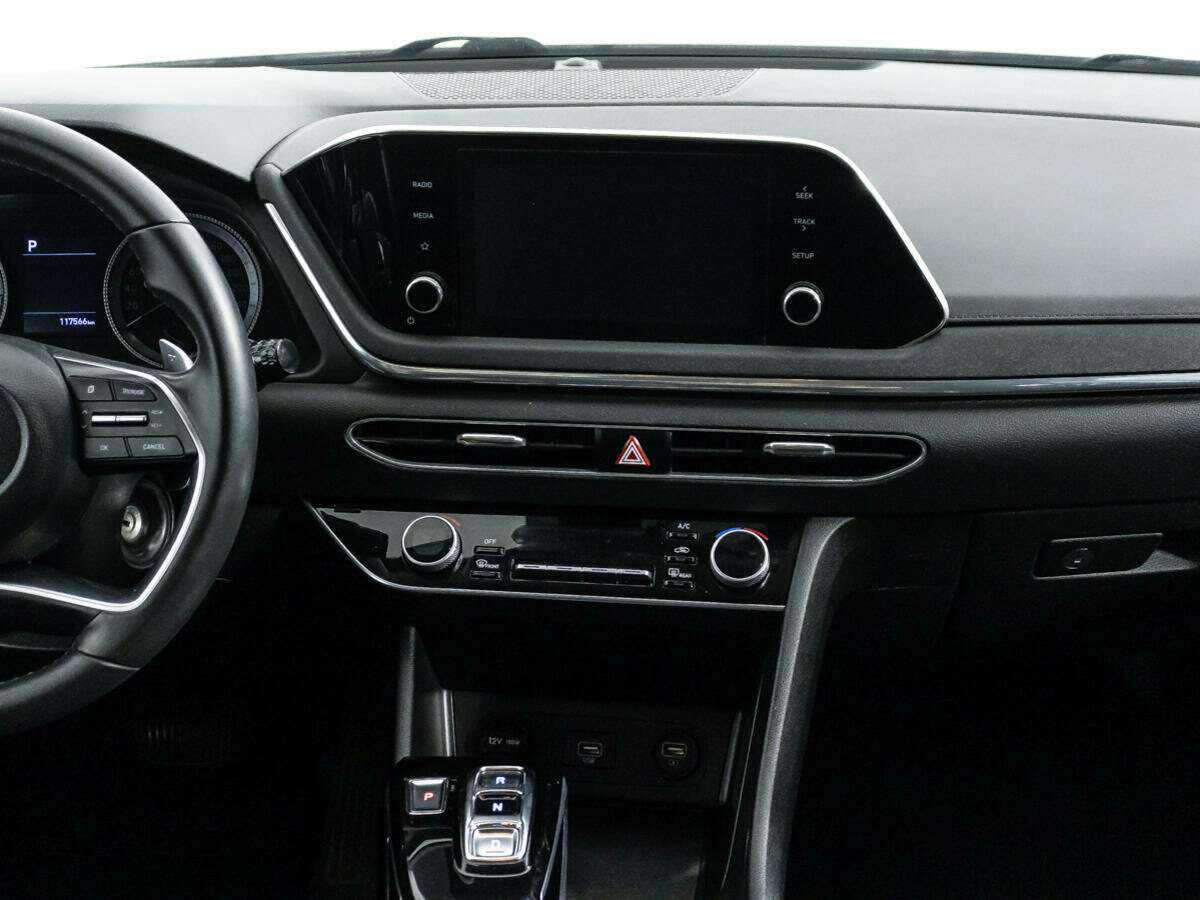 Hyundai Sonata с пробегом — 2021 год. Фото: #13