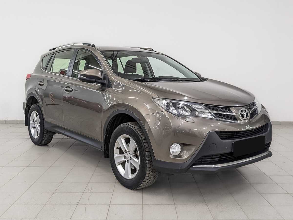 Toyota RAV4 с пробегом — 2014 год. Фото: #2