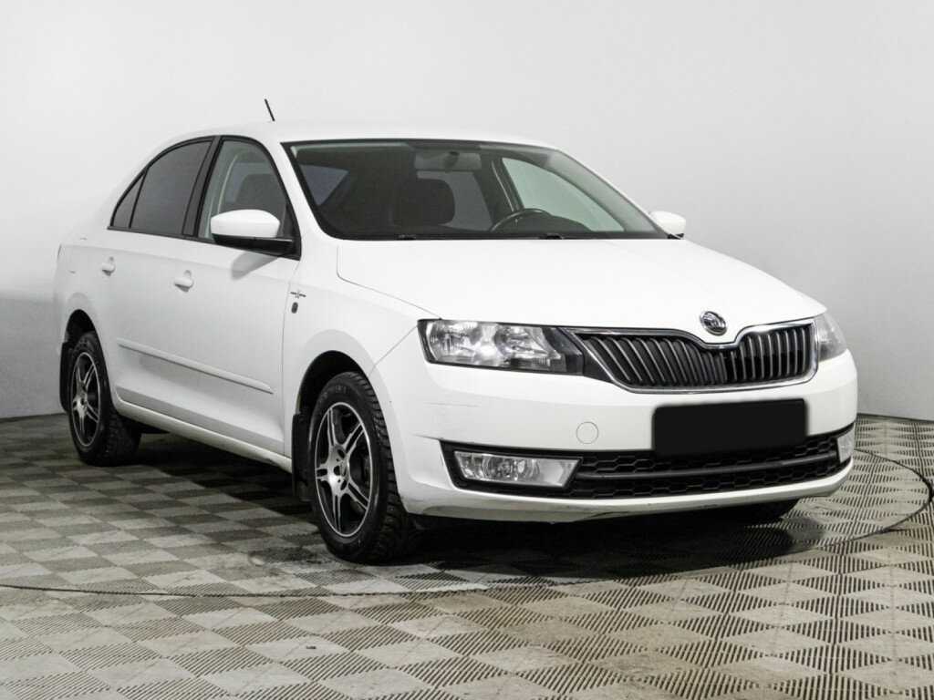 Skoda Rapid с пробегом — 2016 год. Фото: #2