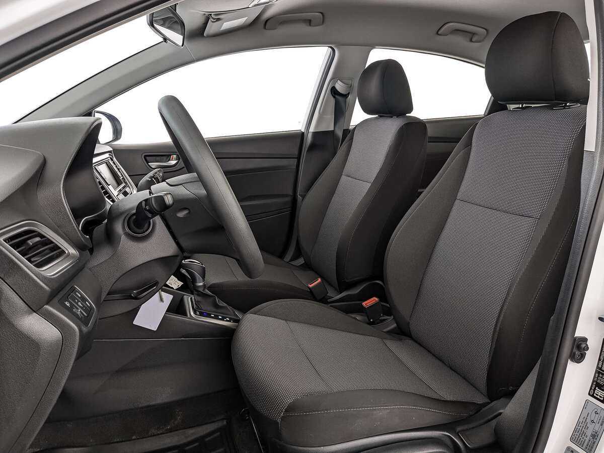 Hyundai Solaris с пробегом — 2022 год. Фото: #15