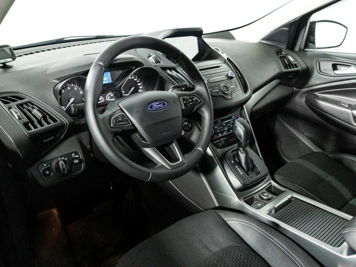 Ford Kuga с пробегом — 2018 год. Фото: #10
