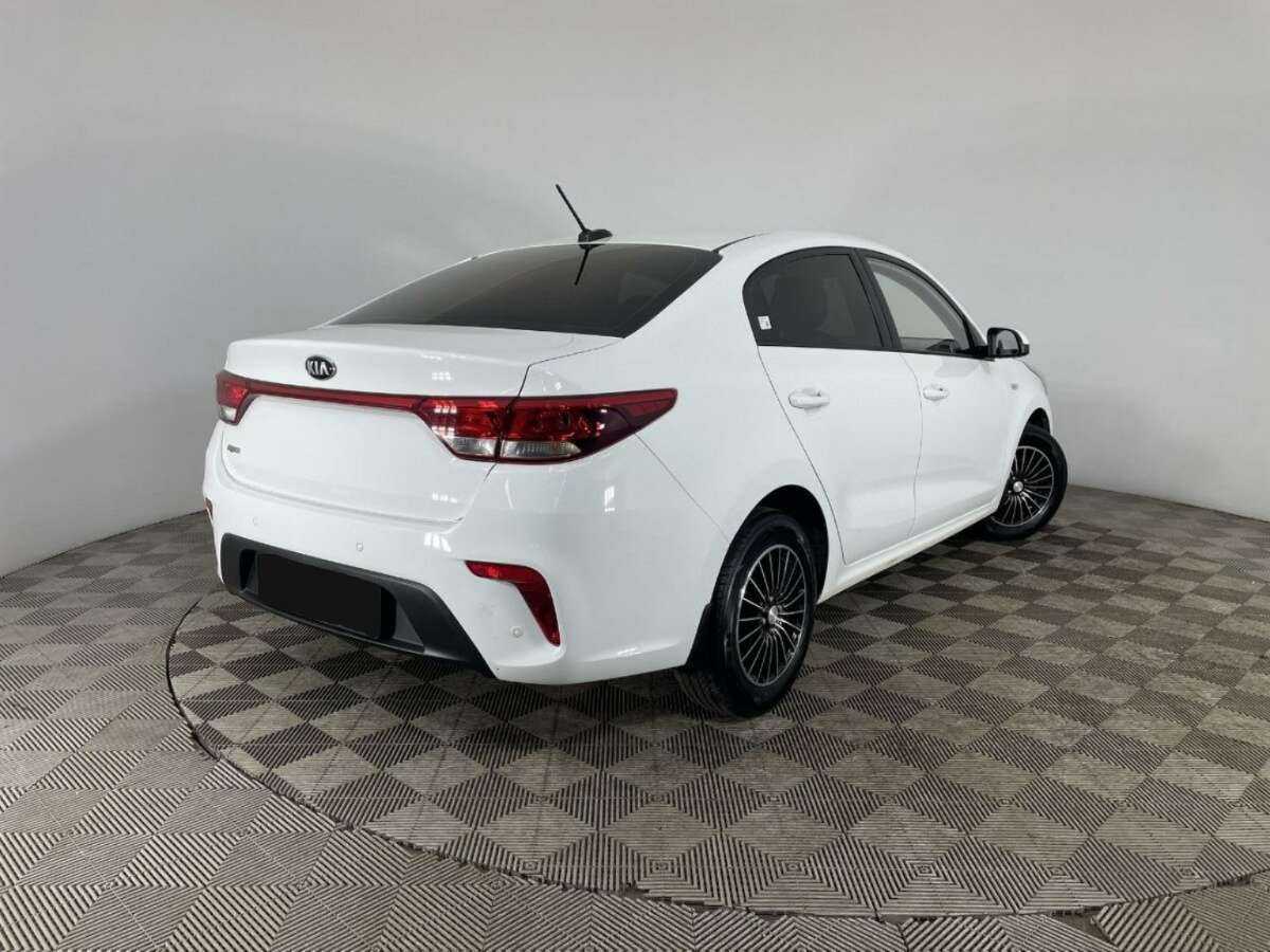 Kia Rio с пробегом — 2018 год. Фото: #5
