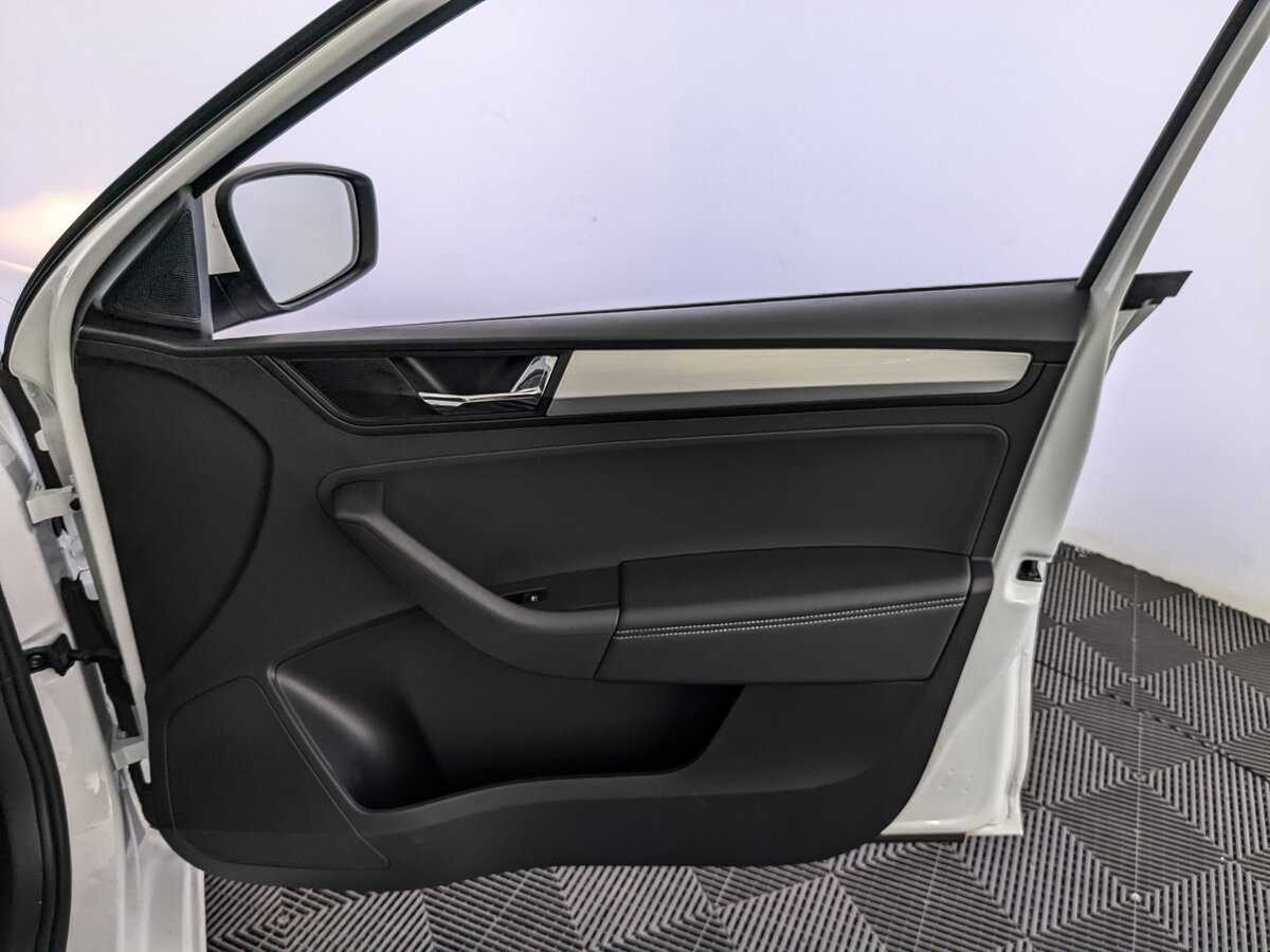 Skoda Rapid с пробегом — 2019 год. Фото: #17