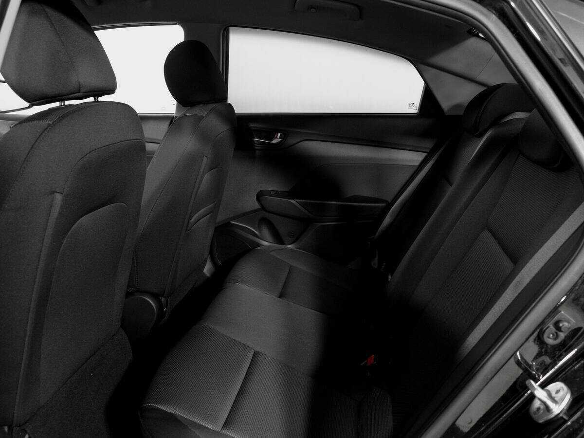 Hyundai Solaris с пробегом — 2018 год. Фото: #9