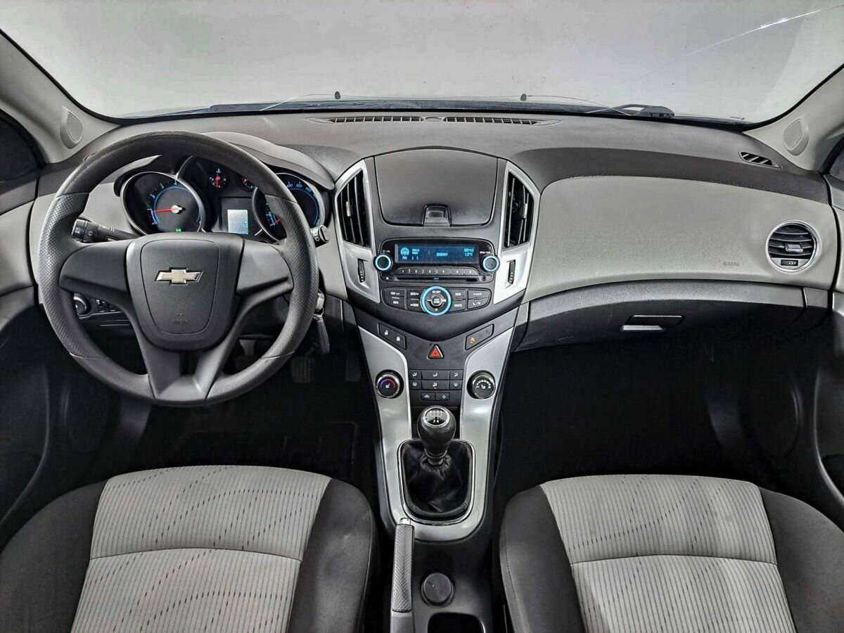 Chevrolet Cruze с пробегом — 2013 год. Фото: #13