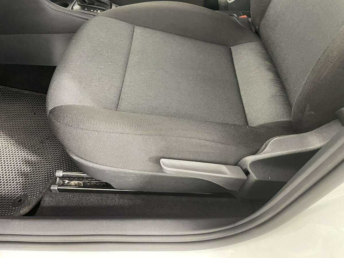 Skoda Rapid с пробегом — 2019 год. Фото: #9