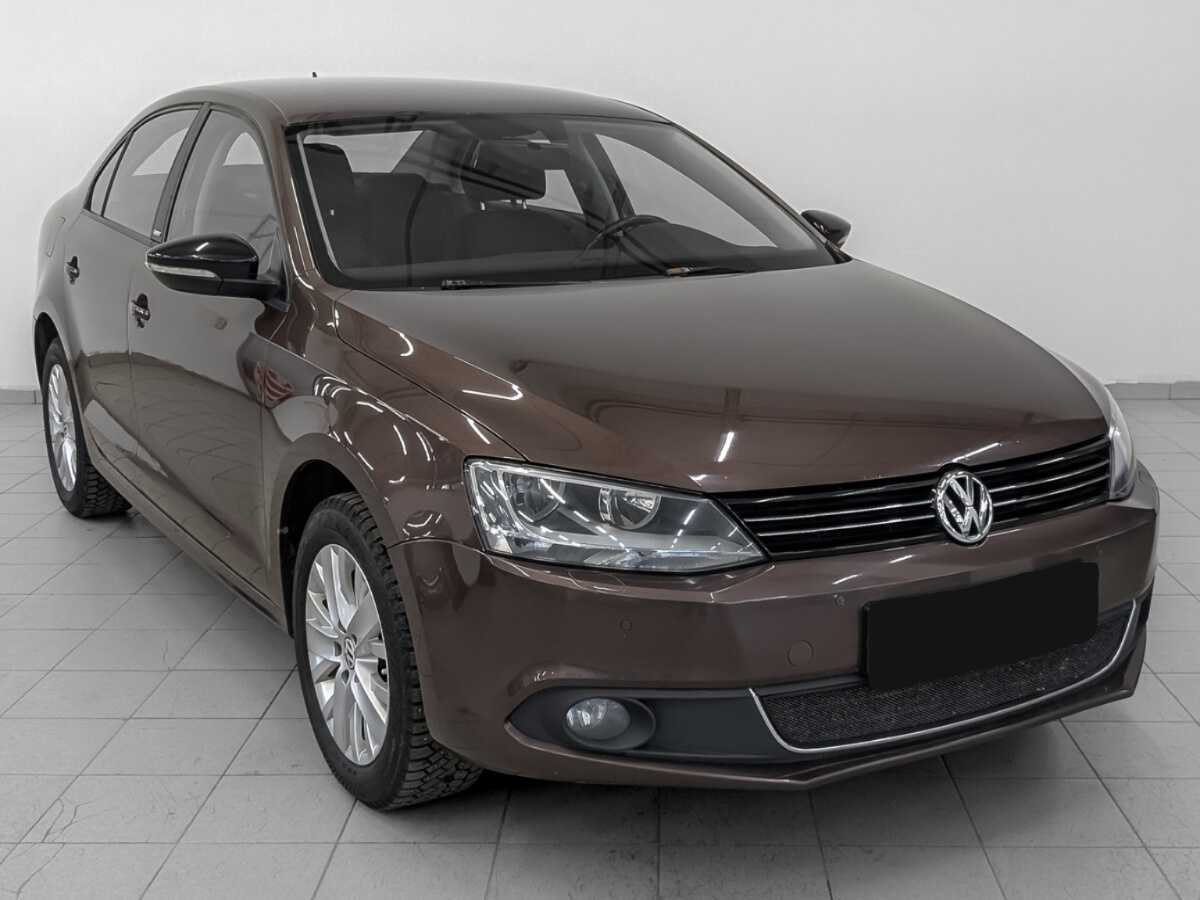 Volkswagen Jetta с пробегом — 2014 год. Фото: #2