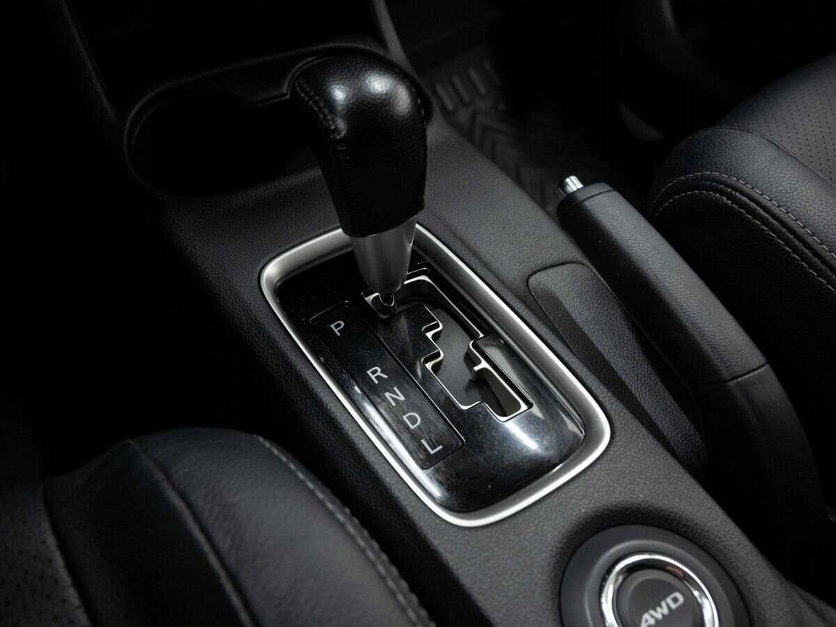 Mitsubishi Outlander с пробегом — 2012 год. Фото: #21