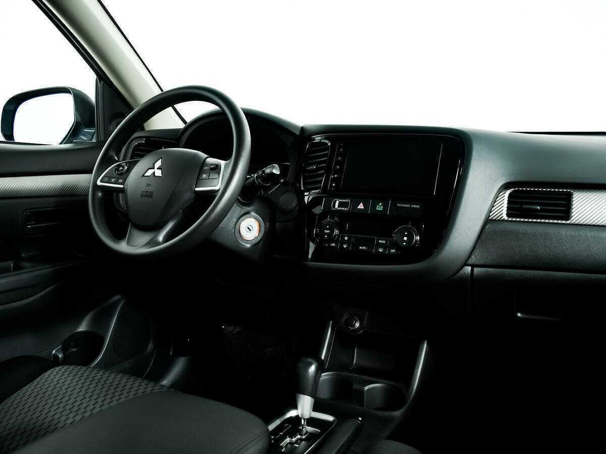 Mitsubishi Outlander с пробегом — 2013 год. Фото: #7
