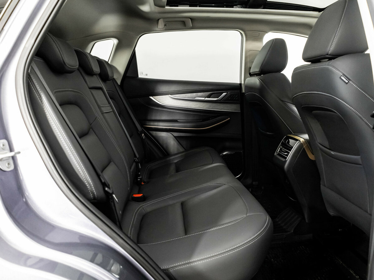 EXEED LX с пробегом — 2023 год. Фото: #17