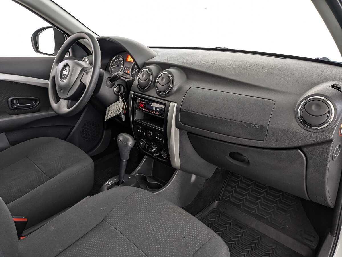 Nissan Almera с пробегом — 2015 год. Фото: #8
