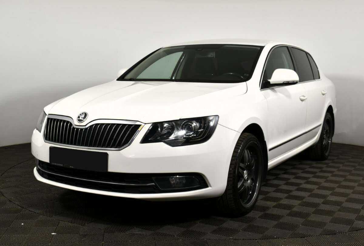 Skoda Superb с пробегом — 2015 год. Фото: #0