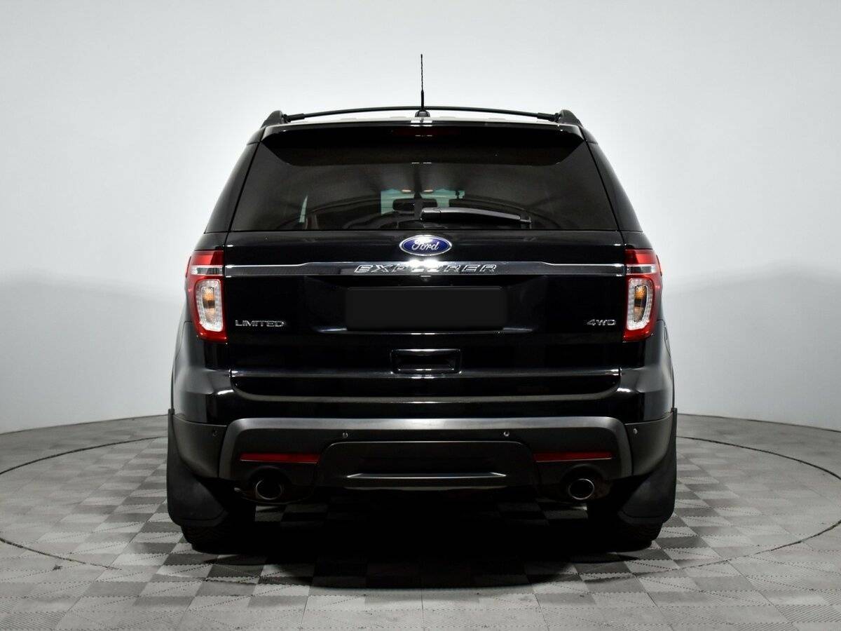 Ford Explorer с пробегом — 2014 год. Фото: #4