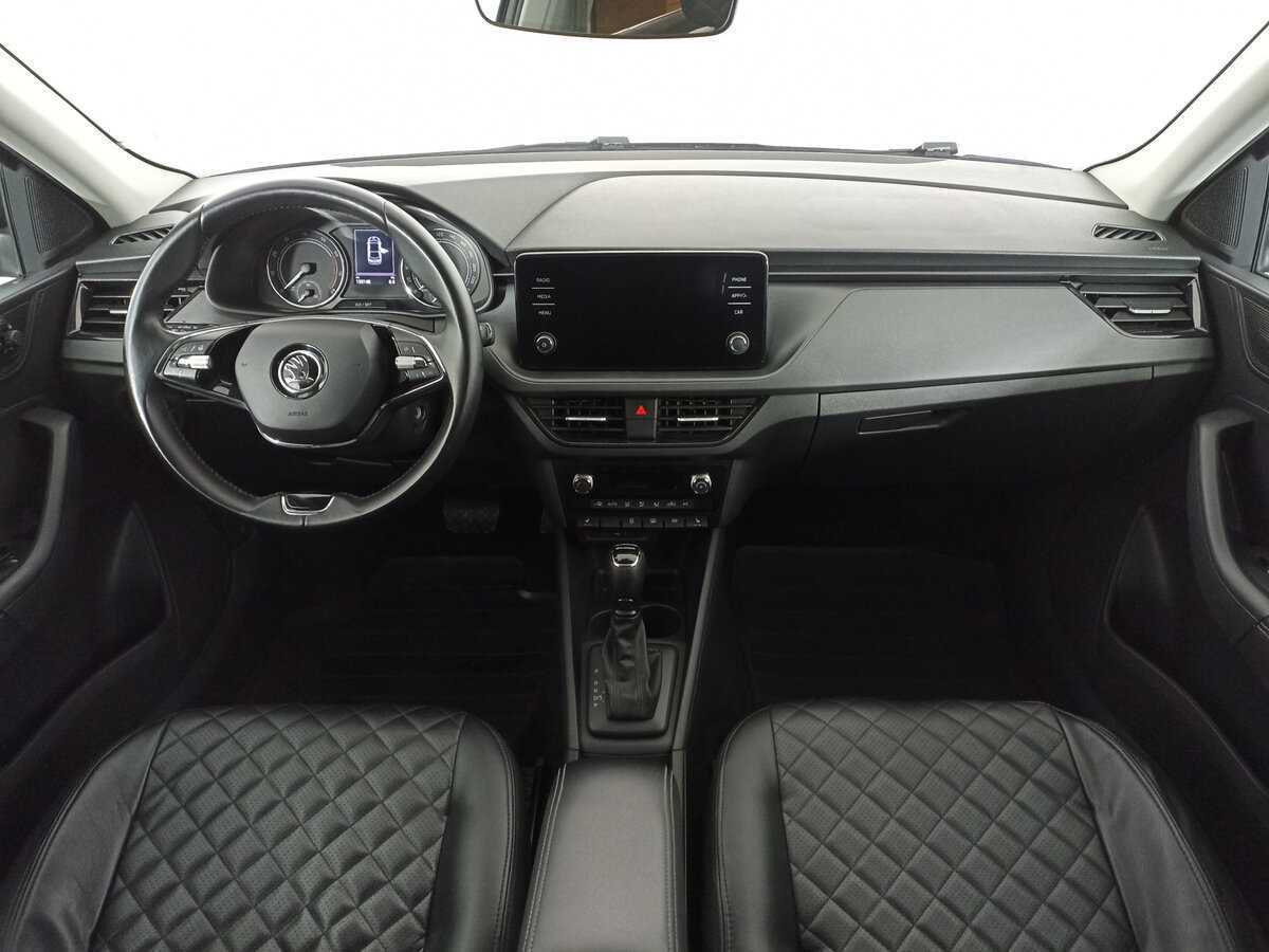 Skoda Rapid с пробегом — 2021 год. Фото: #13