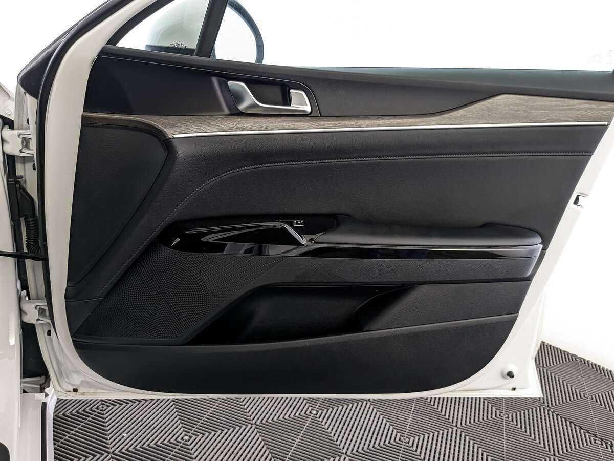 Kia K5 с пробегом — 2020 год. Фото: #24