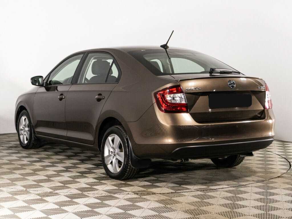 Skoda Rapid с пробегом — 2018 год. Фото: #6