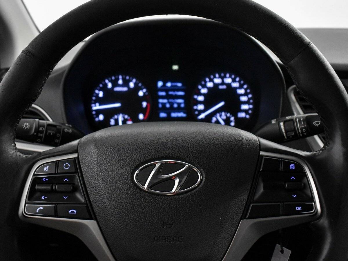 Hyundai Solaris с пробегом — 2017 год. Фото: #13