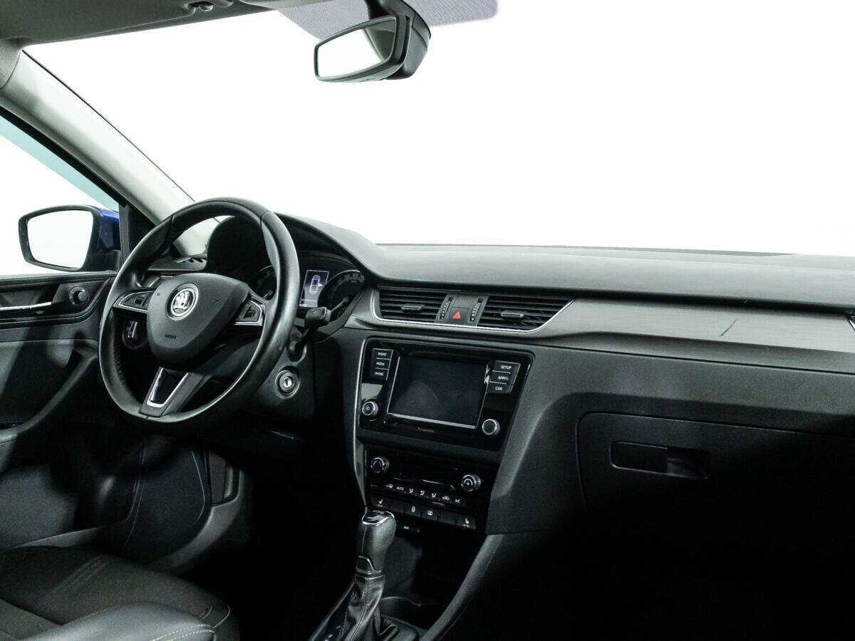Skoda Rapid с пробегом — 2017 год. Фото: #8
