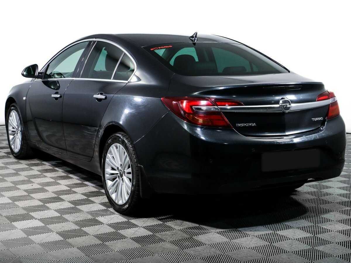 Opel Insignia с пробегом — 2013 год. Фото: #6