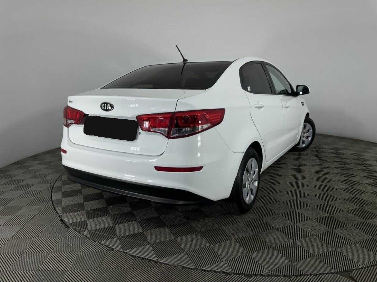 Kia Rio с пробегом — 2016 год. Фото: #4