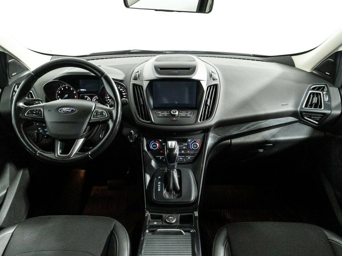Ford Kuga с пробегом — 2017 год. Фото: #12