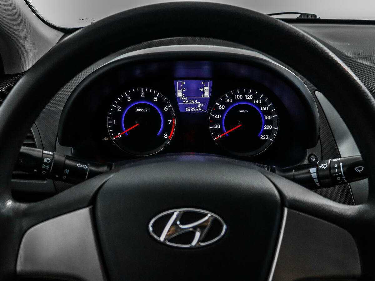 Hyundai Solaris с пробегом — 2016 год. Фото: #12