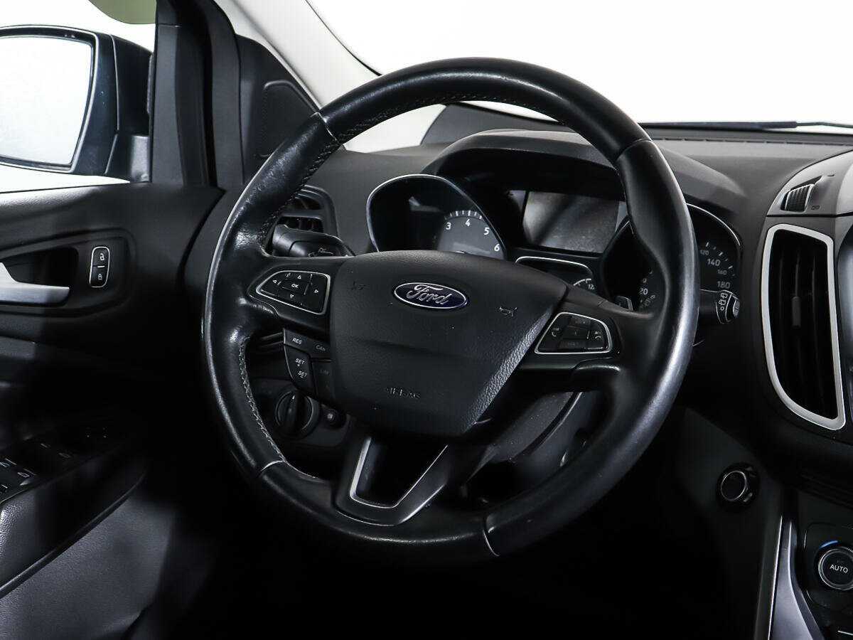 Ford Kuga с пробегом — 2017 год. Фото: #14