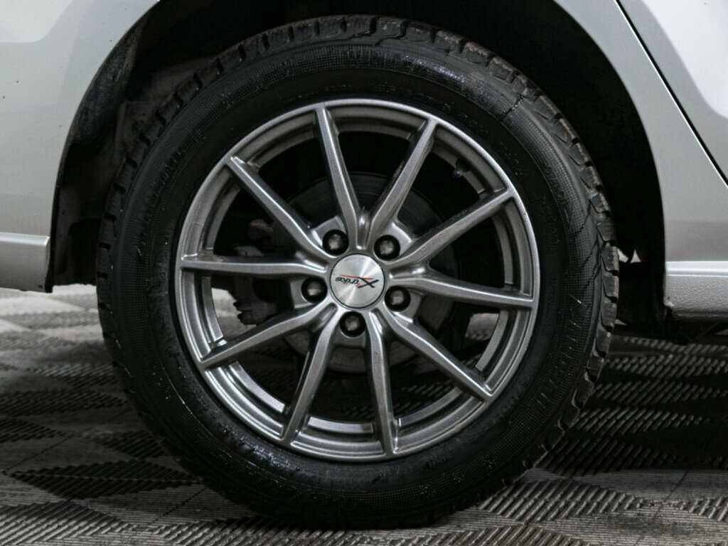 Volkswagen Polo с пробегом — 2016 год. Фото: #12