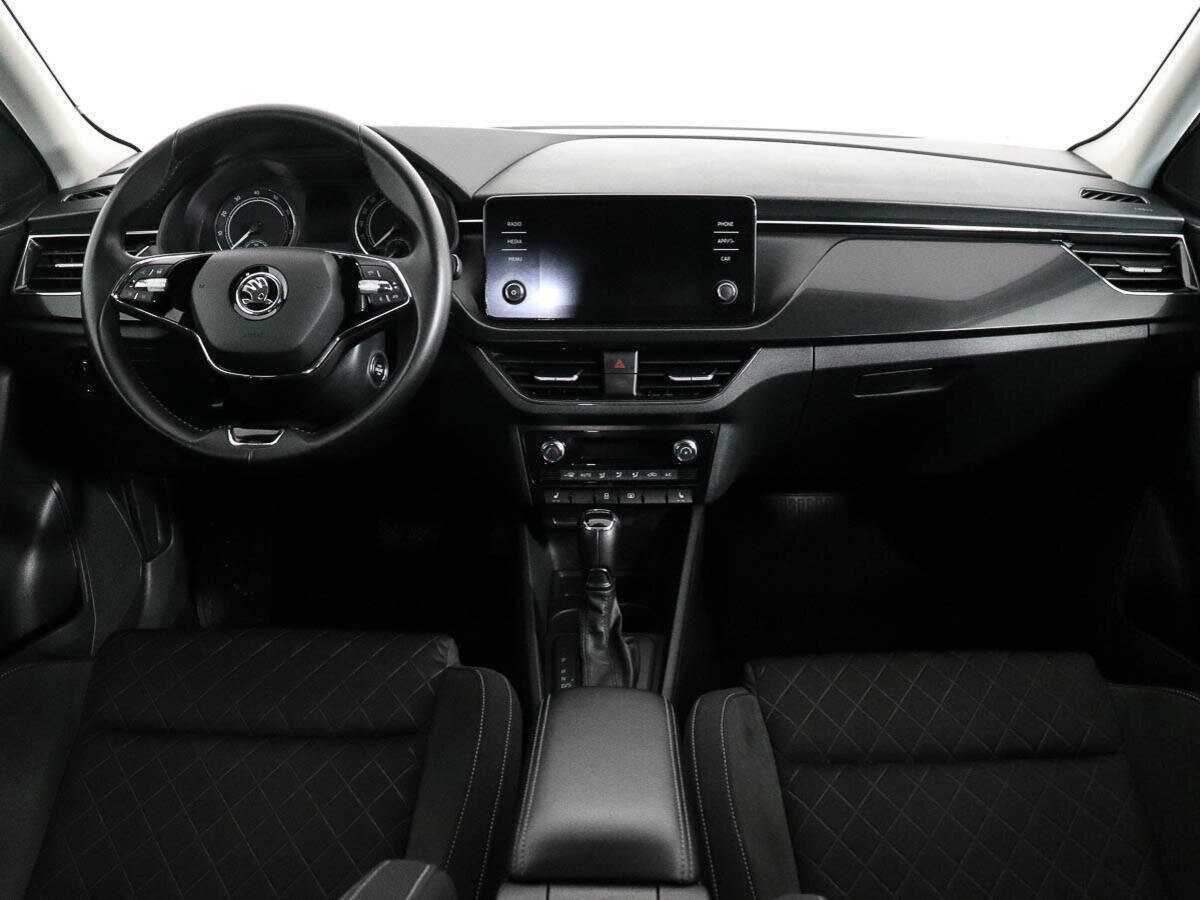 Skoda Rapid с пробегом — 2021 год. Фото: #9