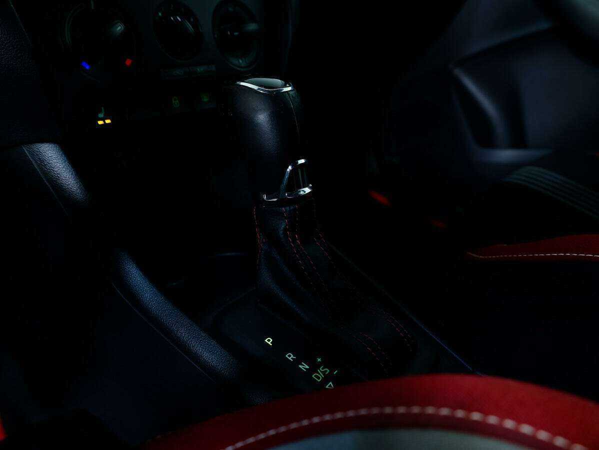 Skoda Rapid с пробегом — 2015 год. Фото: #15