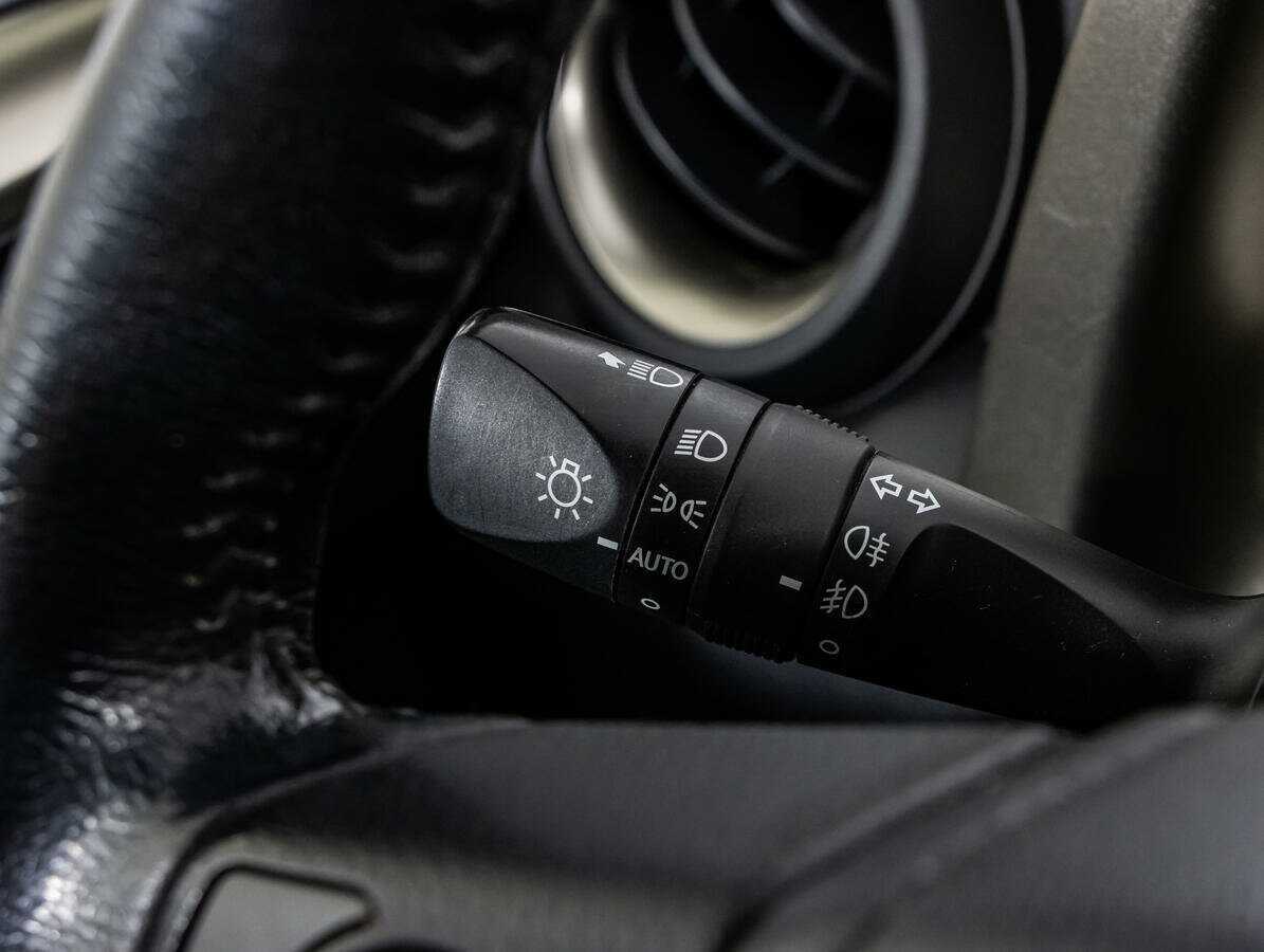 Toyota RAV4 с пробегом — 2013 год. Фото: #13