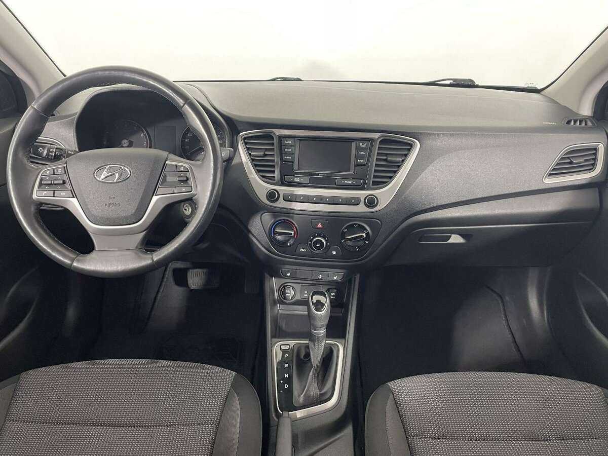 Hyundai Solaris с пробегом — 2018 год. Фото: #6