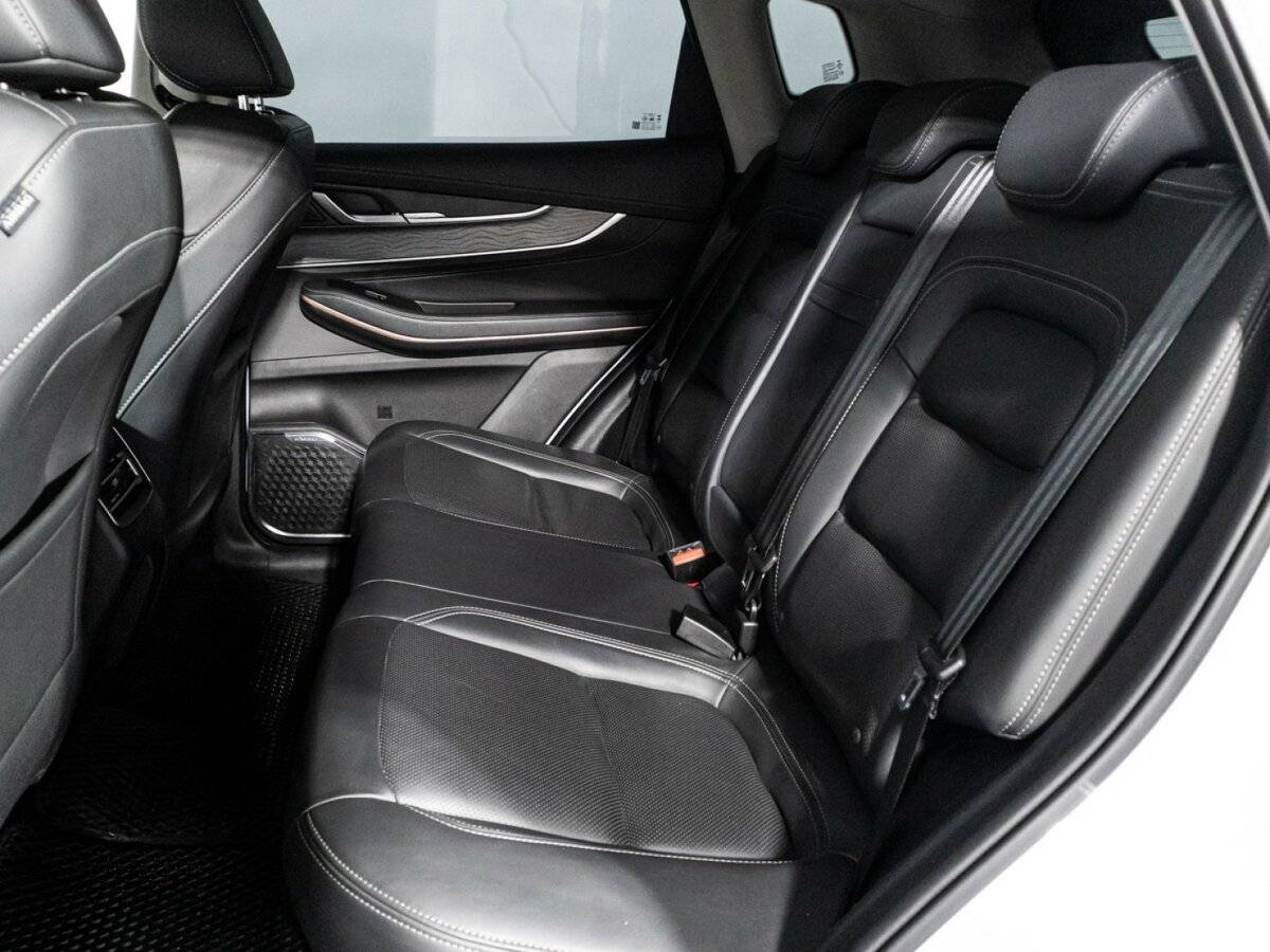 EXEED LX с пробегом — 2023 год. Фото: #9