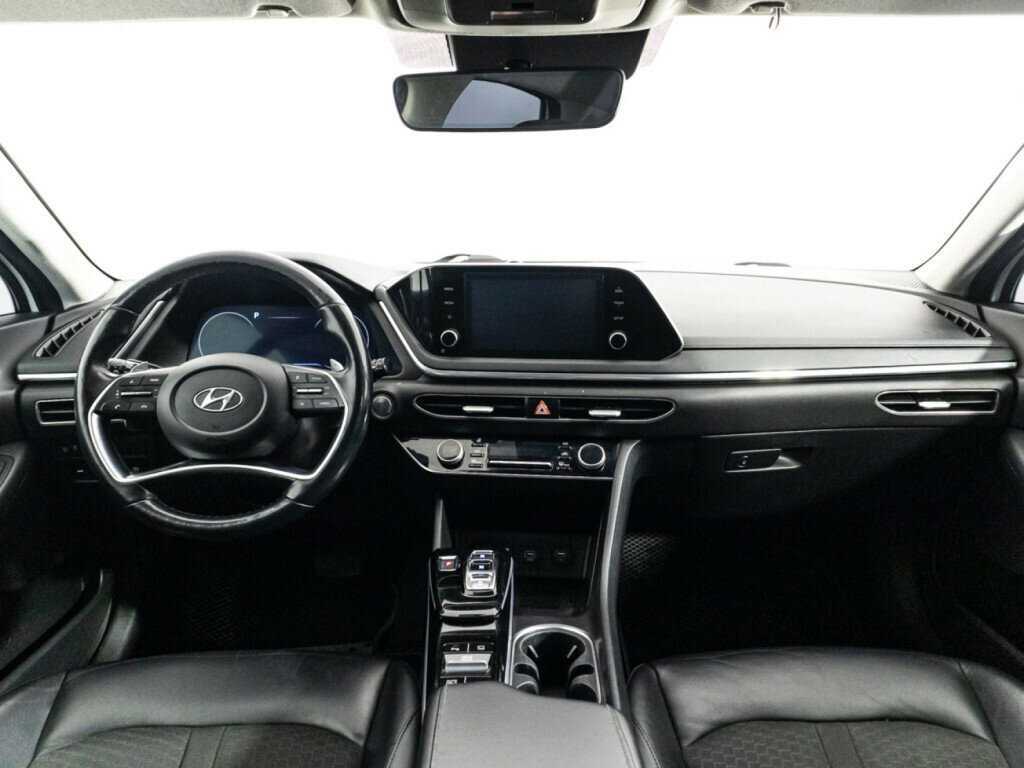 Hyundai Sonata с пробегом — 2019 год. Фото: #12