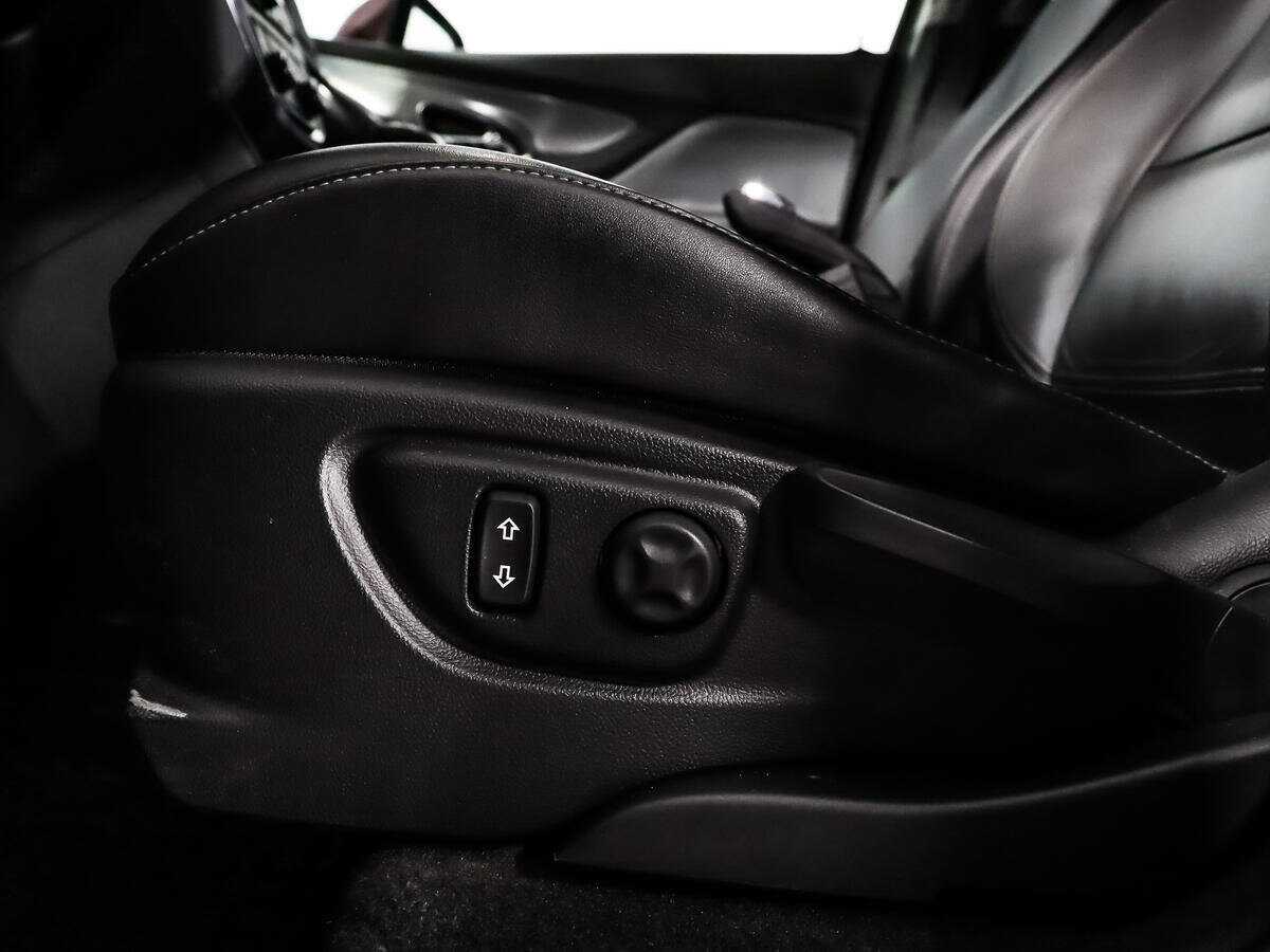 Opel Mokka с пробегом — 2013 год. Фото: #9