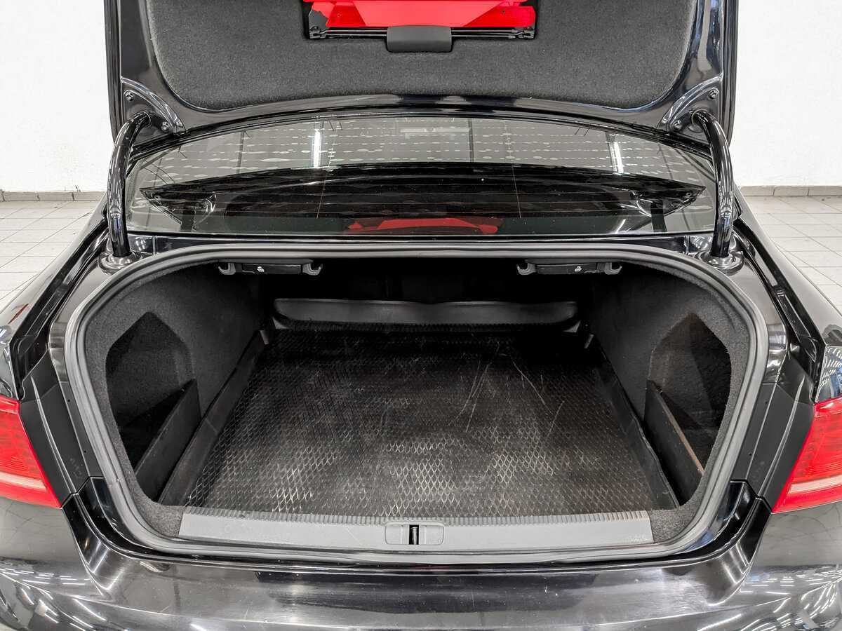 Volkswagen Passat с пробегом — 2012 год. Фото: #9