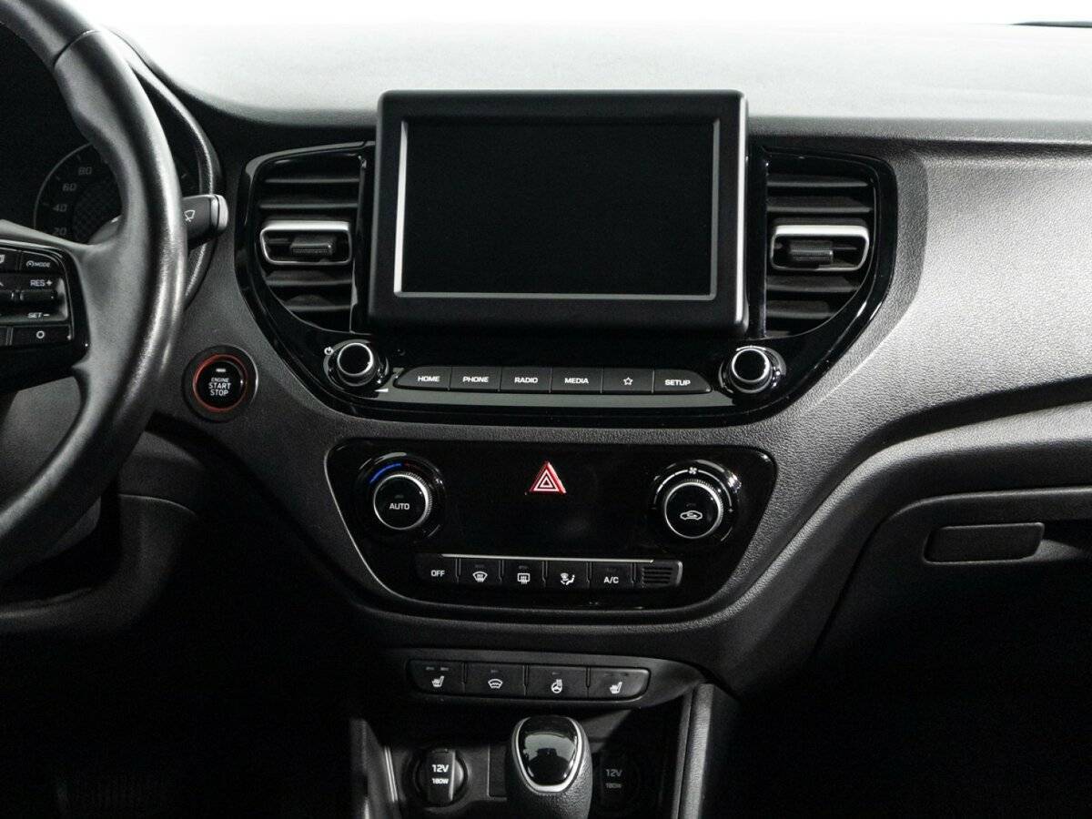 Hyundai Solaris с пробегом — 2020 год. Фото: #13