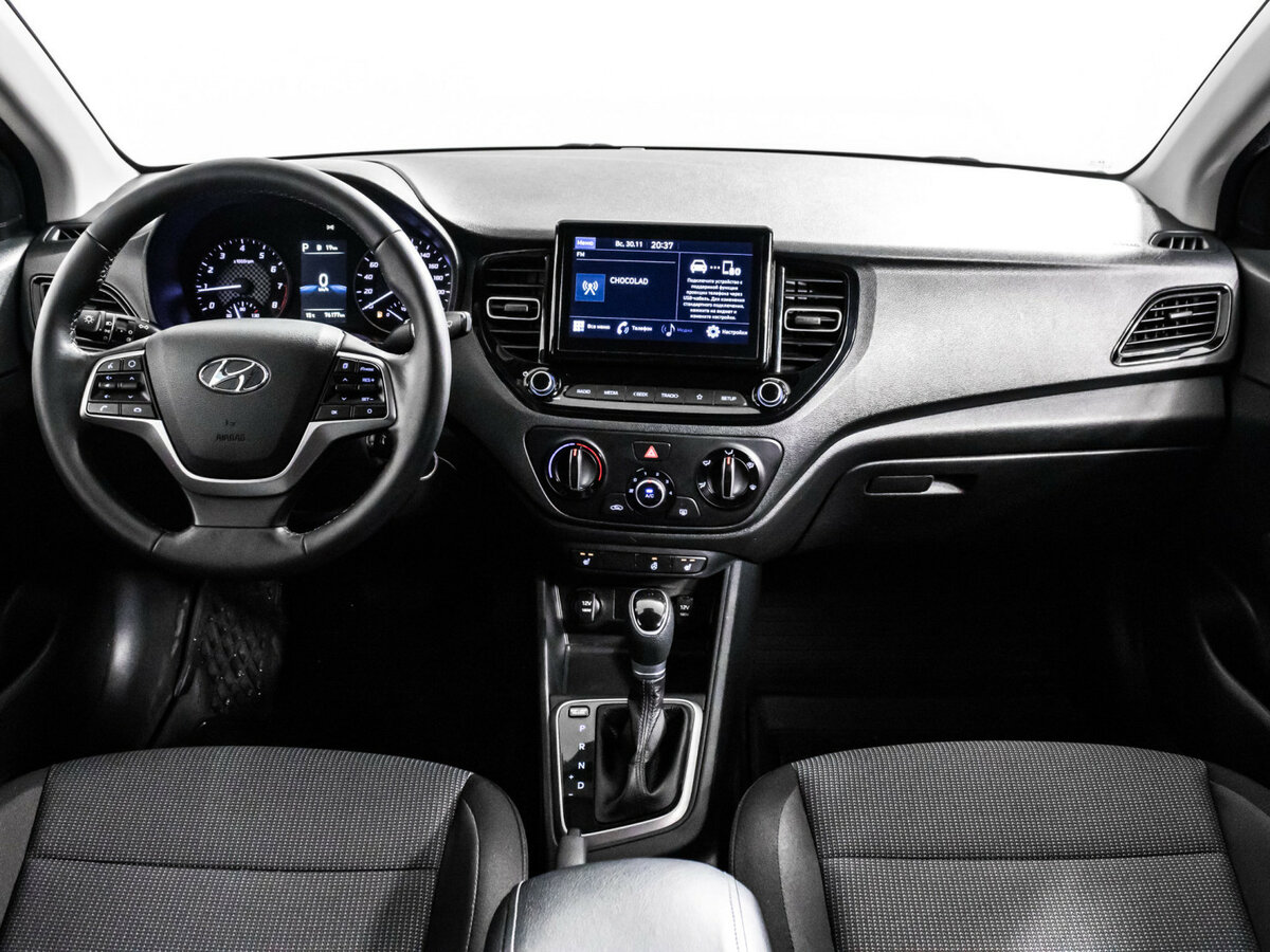 Hyundai Solaris с пробегом — 2021 год. Фото: #8