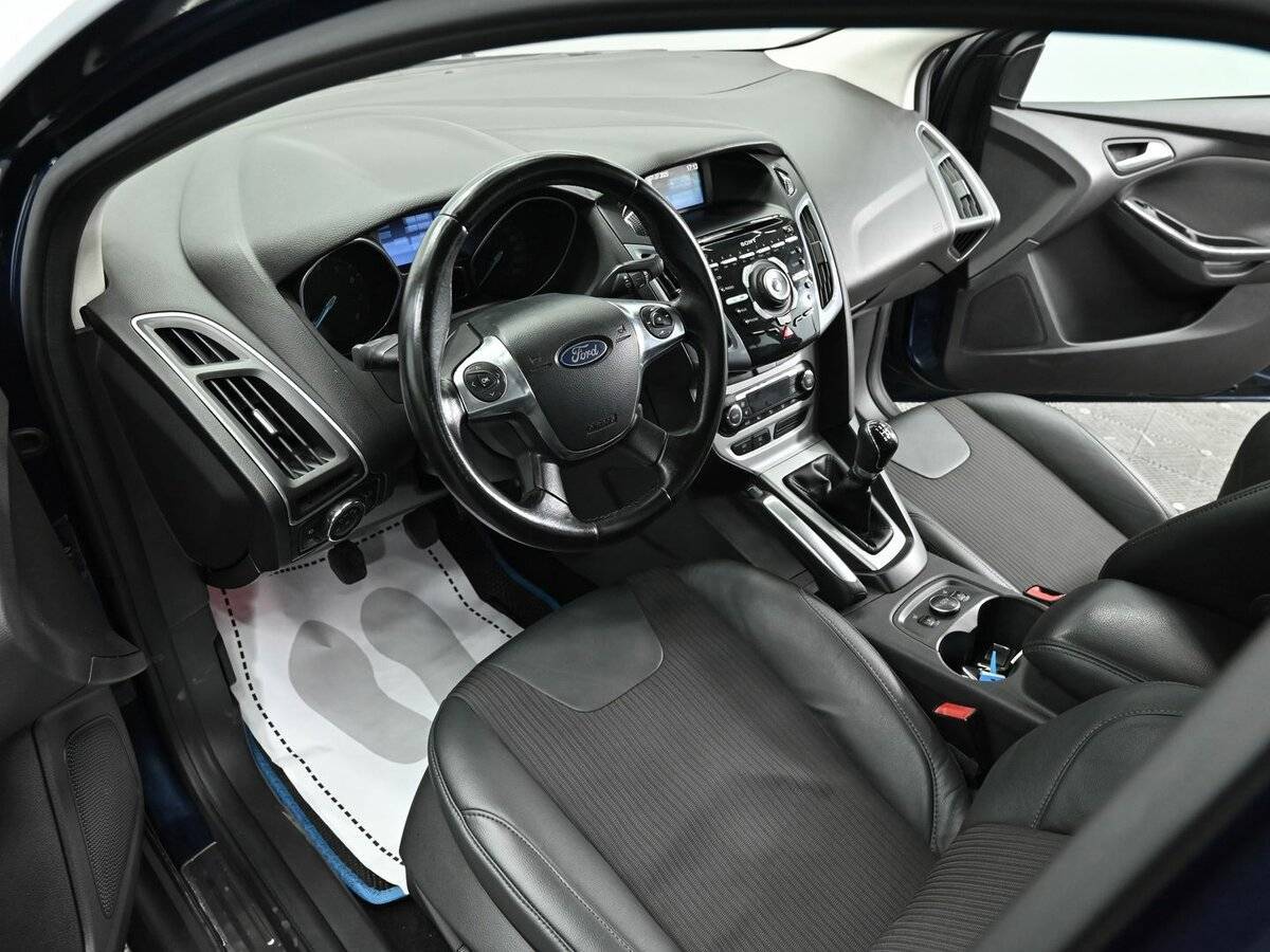 Ford Focus с пробегом — 2012 год. Фото: #6