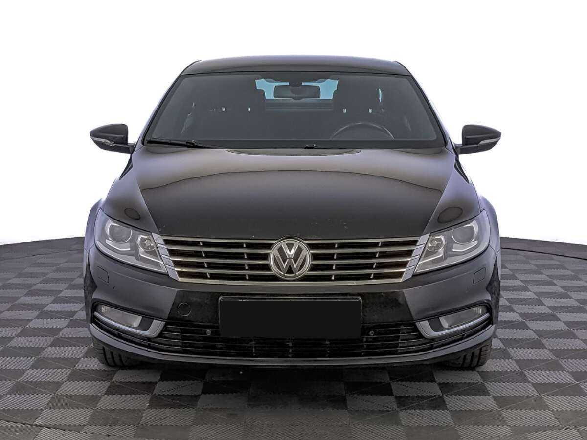 Volkswagen Passat CC с пробегом — 2012 год. Фото: #1